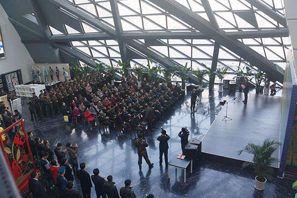 �b���_��܊�Õ�������Ʒչ�[�ڝ����_չ